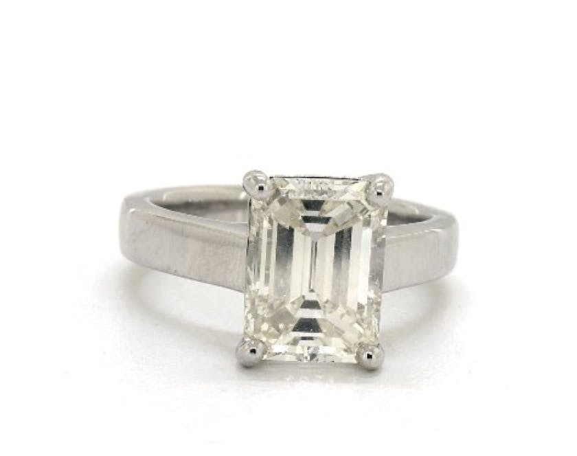 J-color emerald-cut - three-carat diamond guide