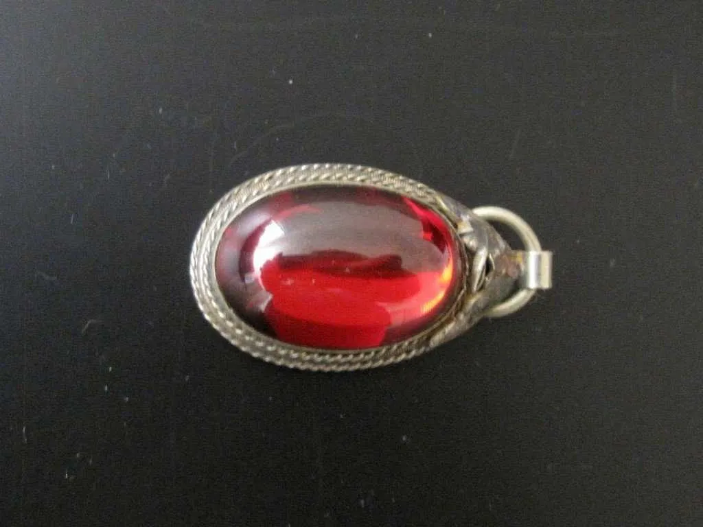 carbuncle ring (ruby)