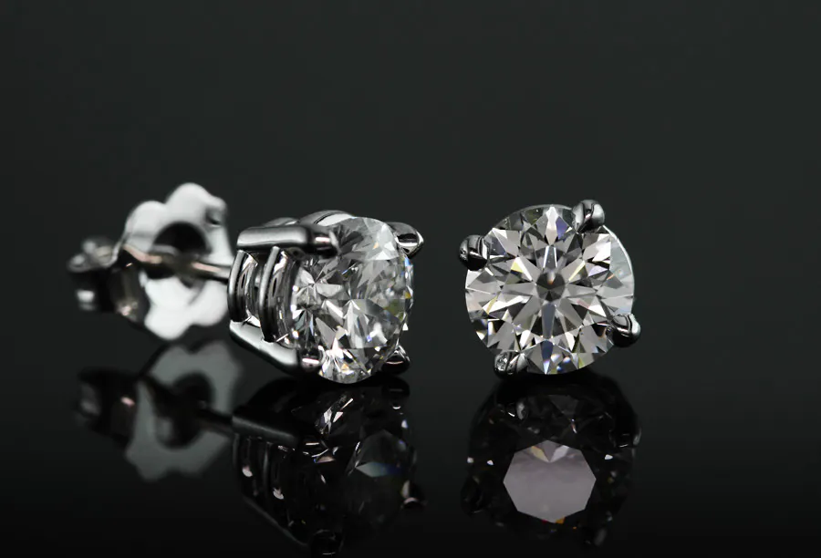 diamond studs - what carat diamond should I get