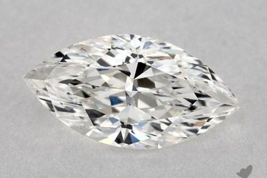 Flat wings - marquise-cut diamonds