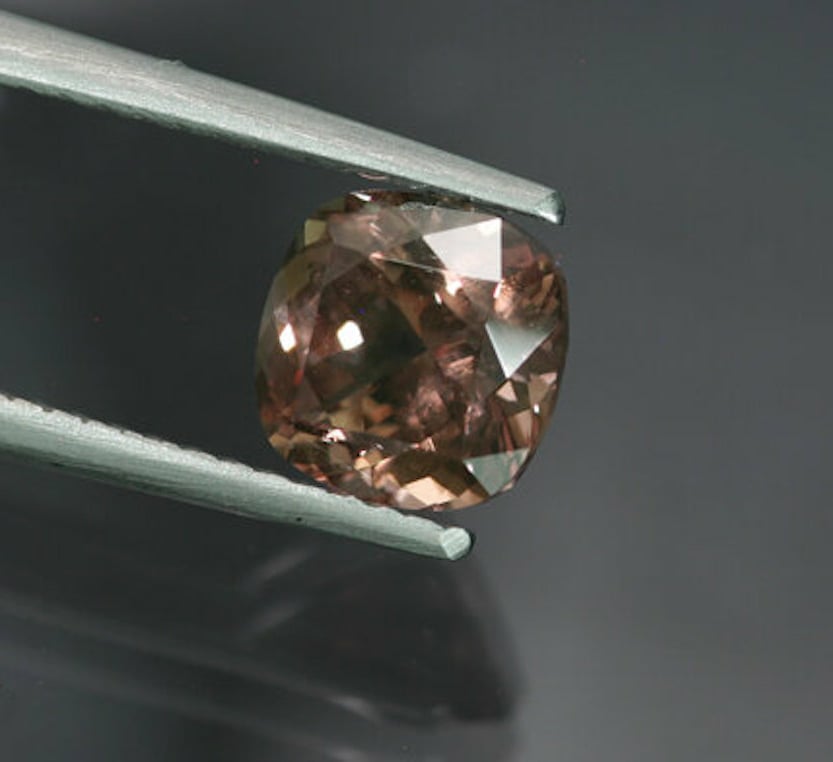 2.80 ct. Color Change Garnet - CCGarnetI