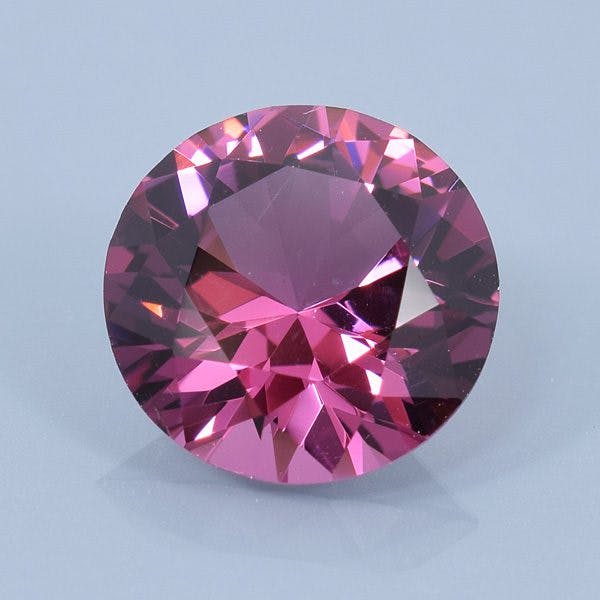 Finished version of Round Brilliant Cut Spinel