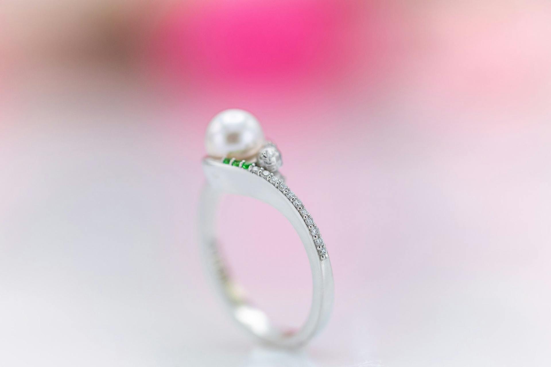 akoya pearl in a ring - appraising pearls