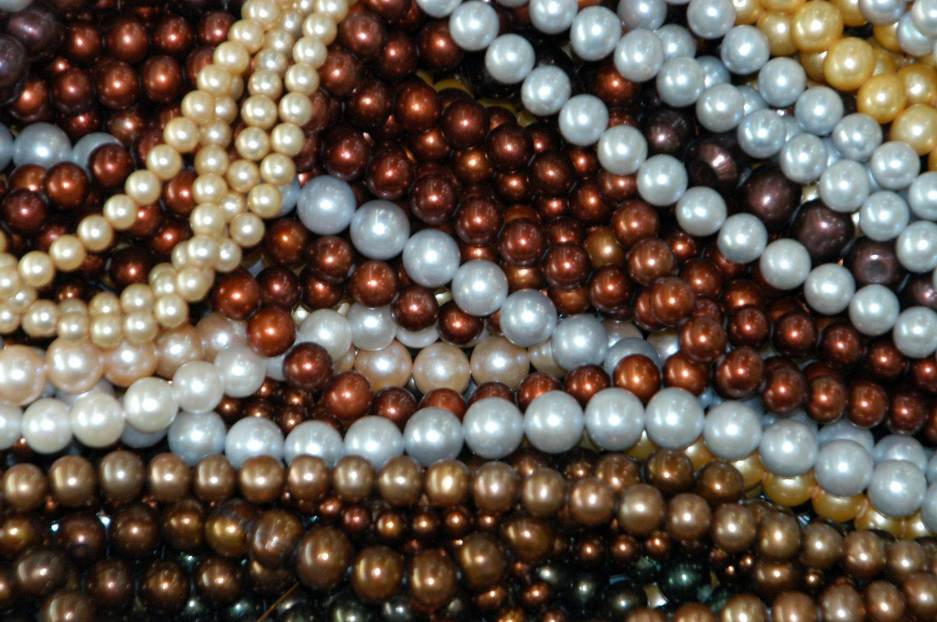 dyed pearls - appraising pearls