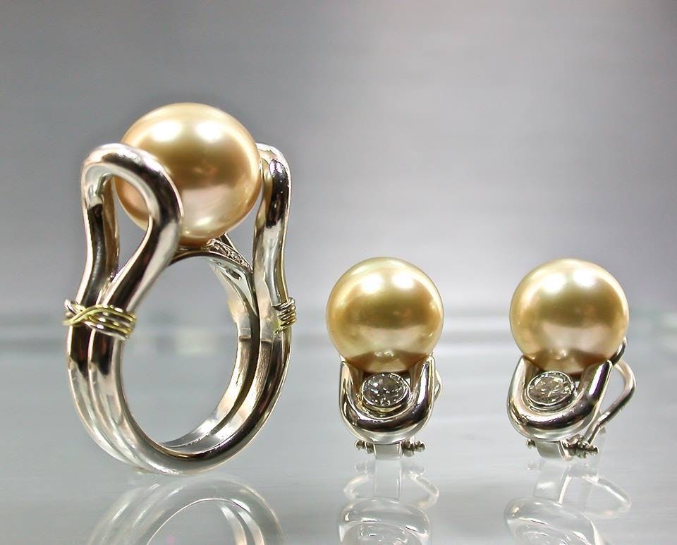 golden pearls jewelry set