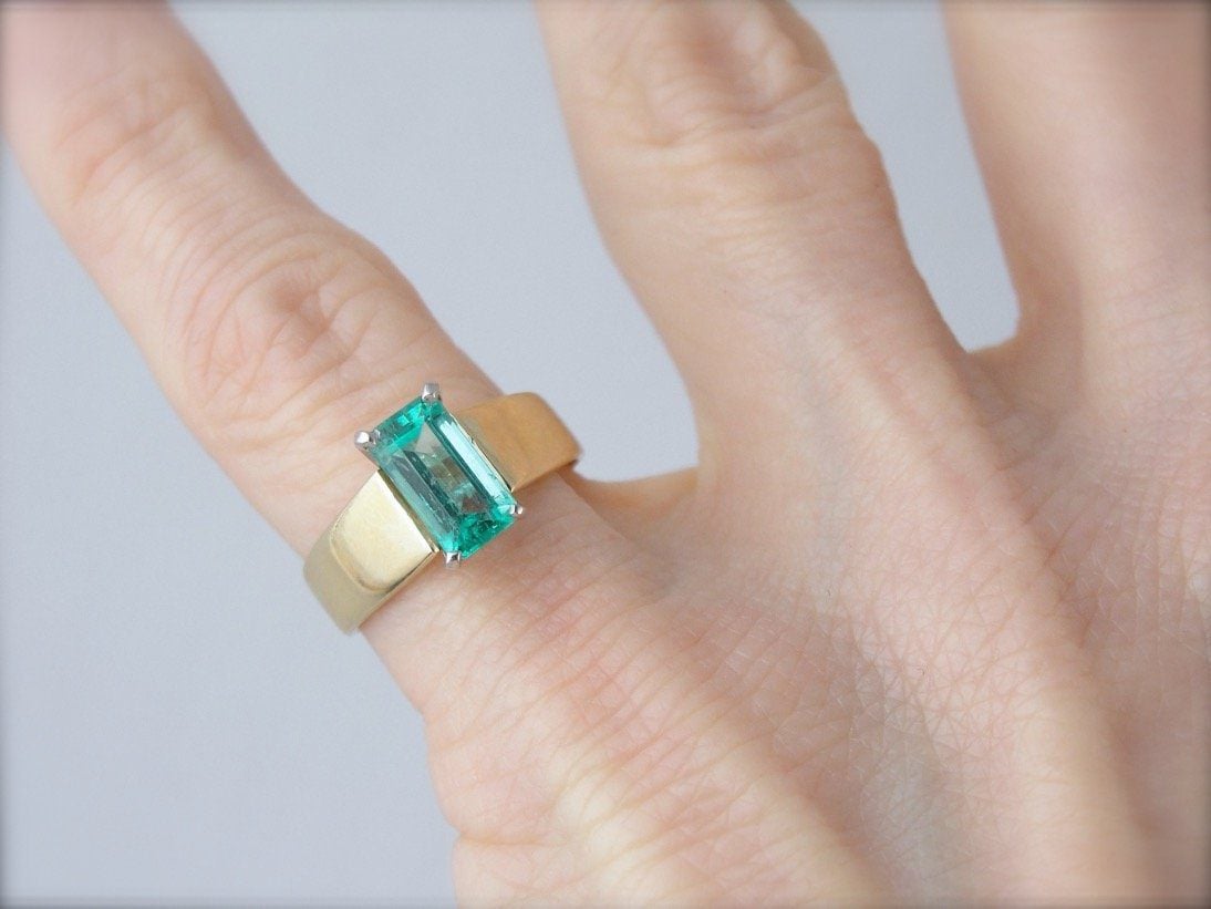 elongated emerald cut