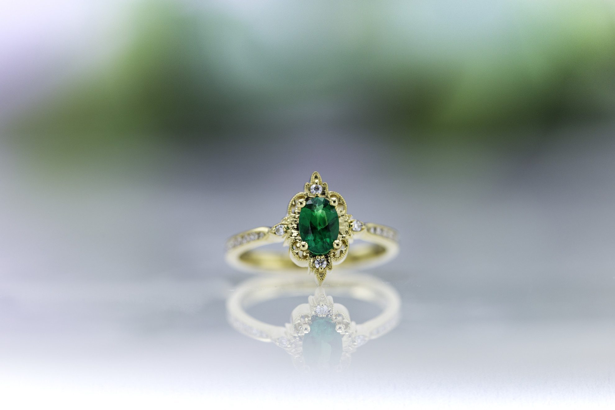 emerald engagement ring