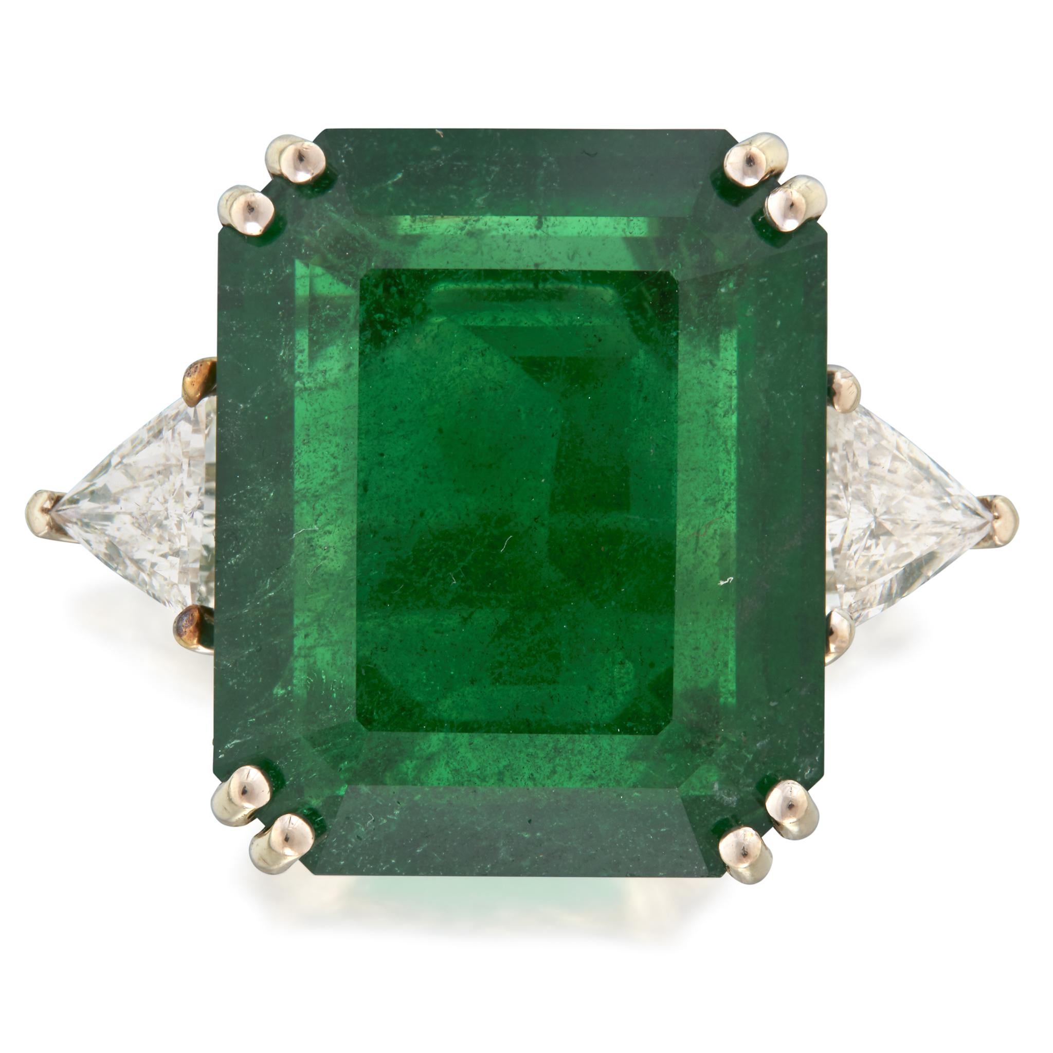 emerald ring