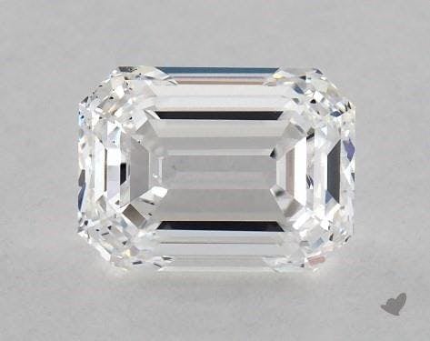 SI1 emerald-cut diamond