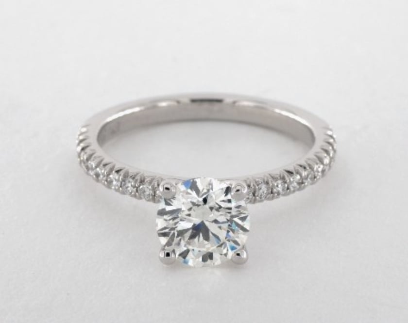 vvs2 engagement ring