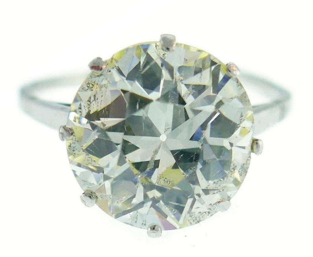 O color old European cut diamond in Art Deco platinum ring