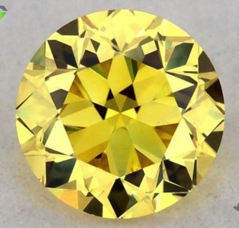 Fancy vivid yellow diamond - VS1