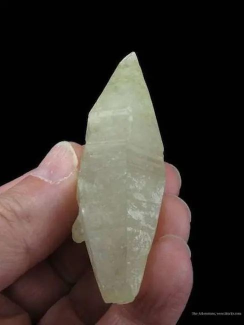 natural sapphire crystal - Sri Lanka