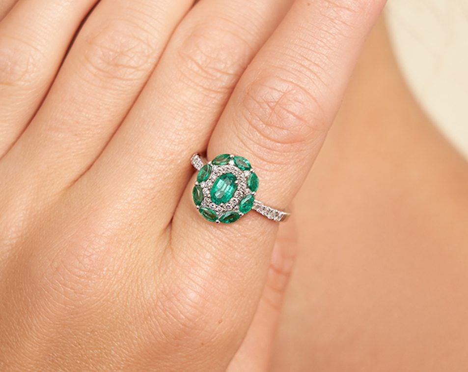 emerald and diamond ring - engagement ring guide