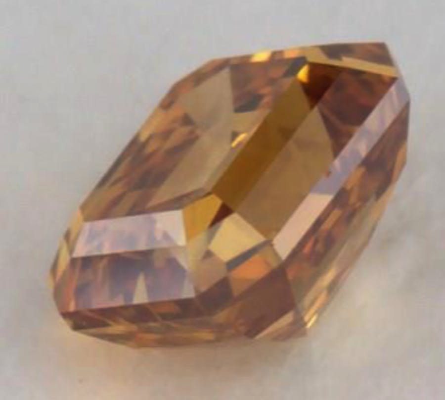 emerald cut orange diamond 0.37 cts SI1 clarity