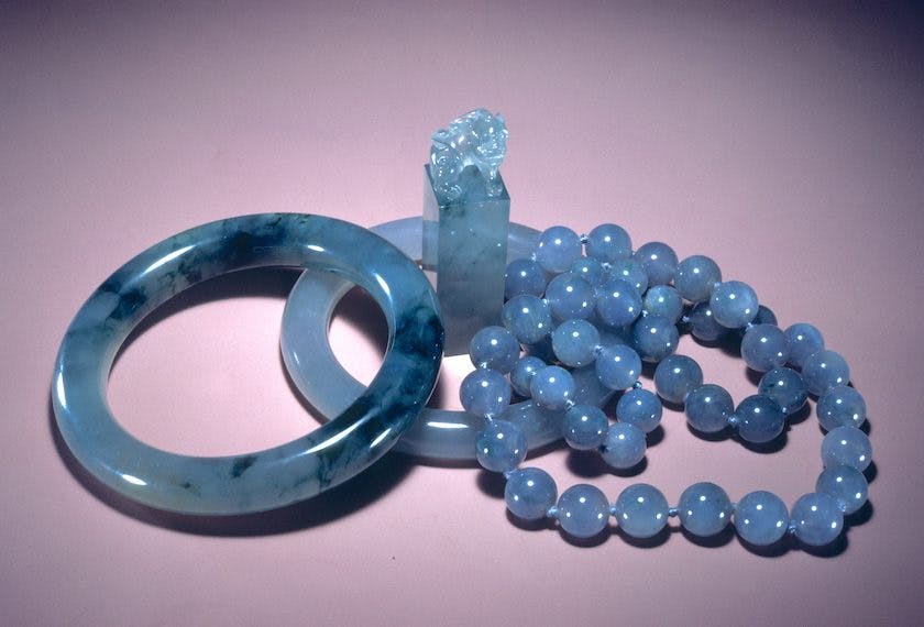 blue jadeite hololith, beads, and seal