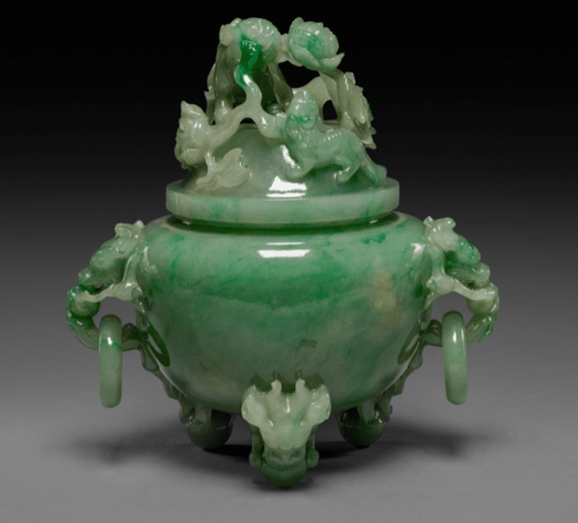 jade toughness - vase