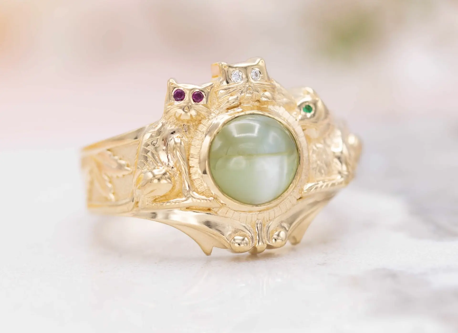 Yellow Green Chrysoberyl Cats Eye CustomMade