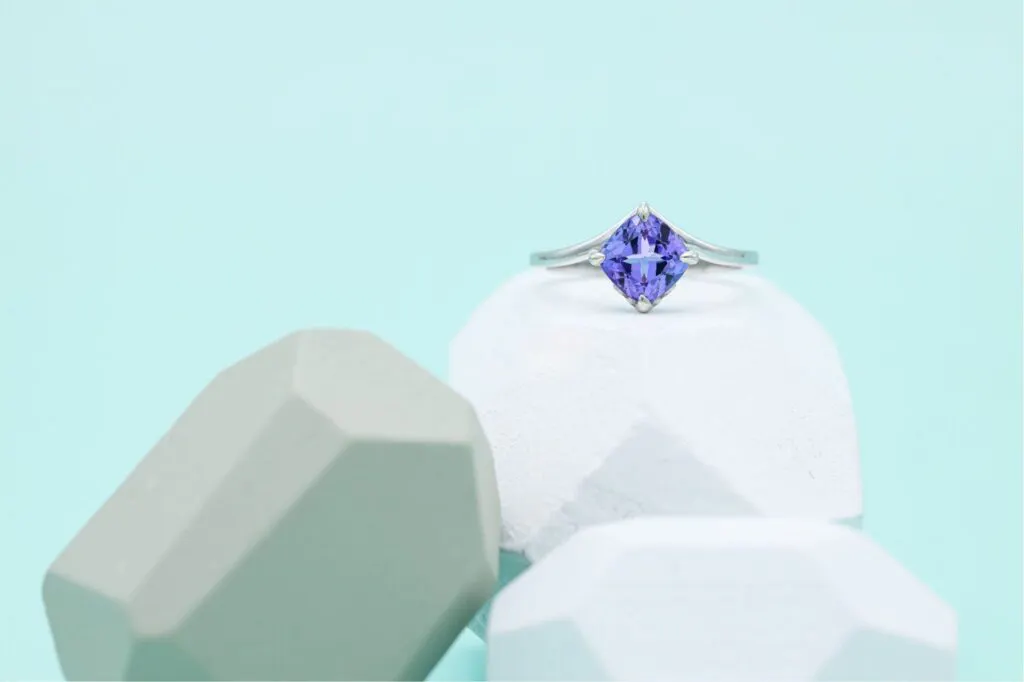 1311497 tanzanite custommade