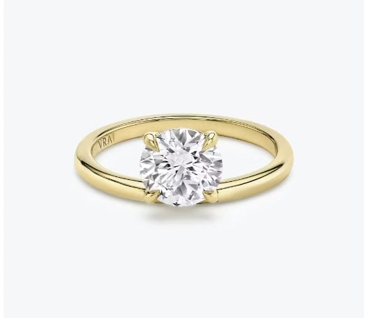 The Hover Round Brilliant Engagement Ring VRAI