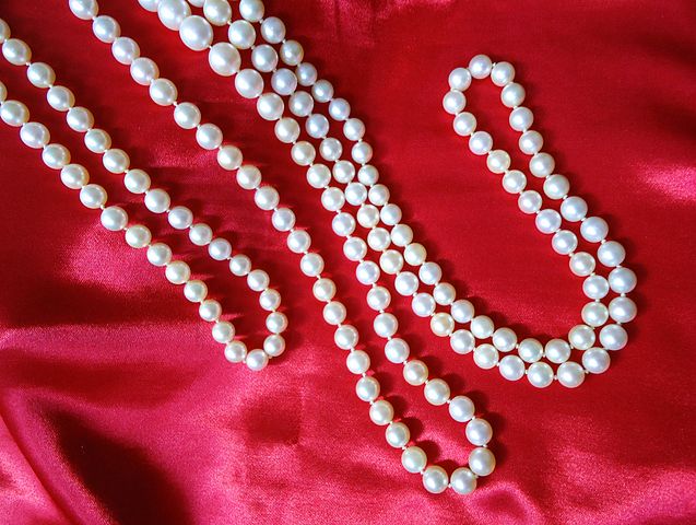 saltwater pearls - Akoya