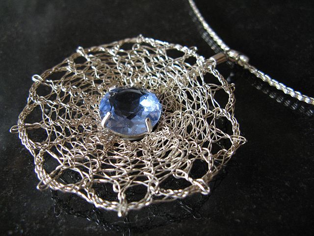 gemstone refraction - synthetic spinel