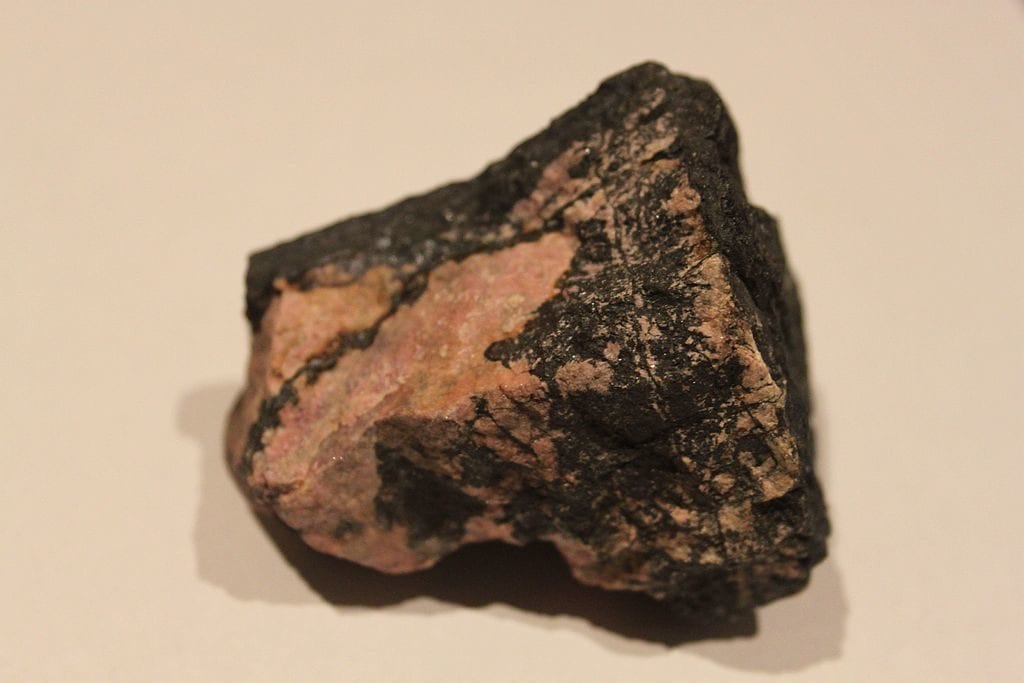 pyroxmangite, rhodonite, and todorokite - Catalonia