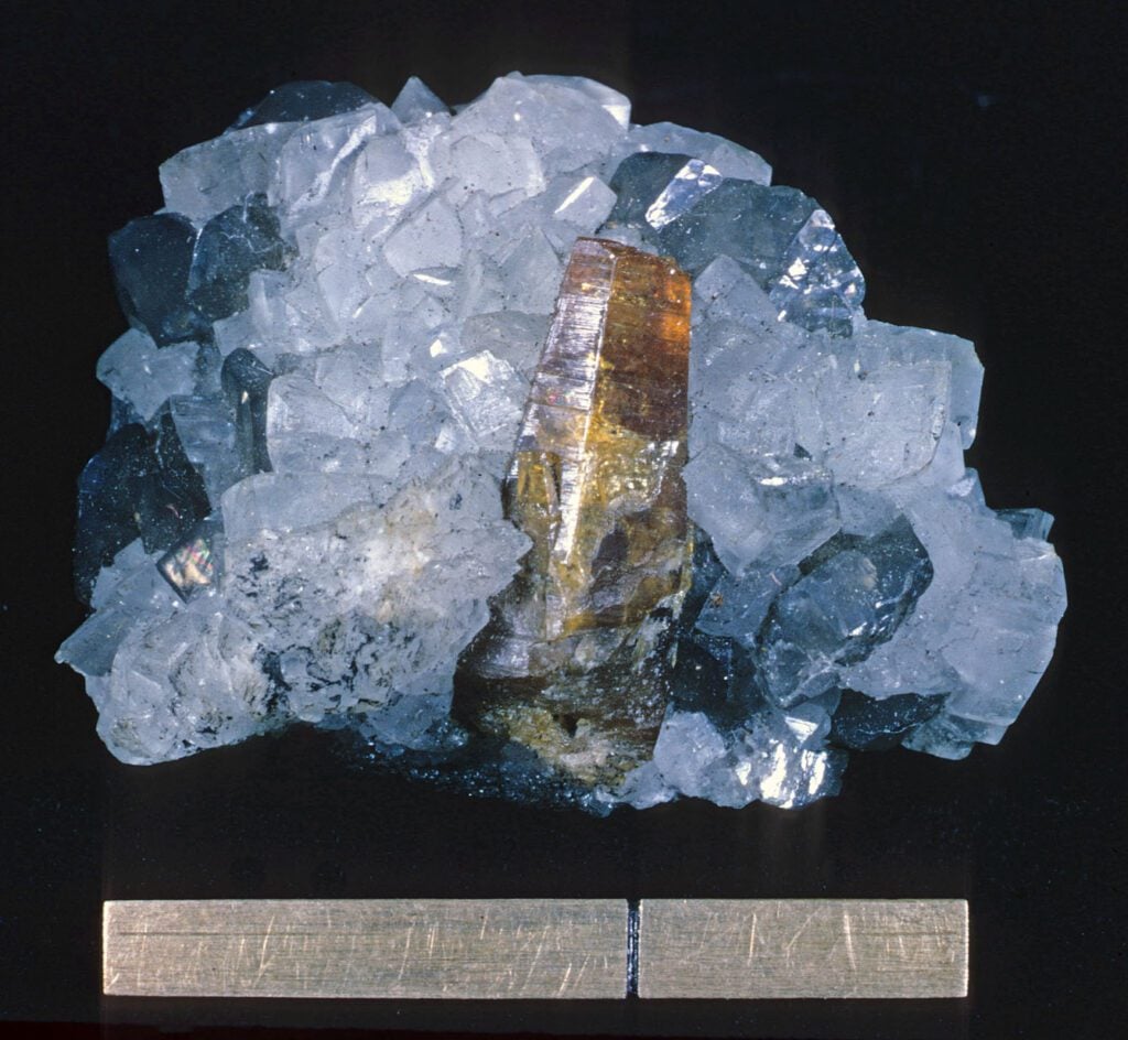 parisite crystal on calcite - Colombia