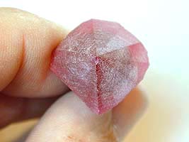 P5 facets are cut to center point