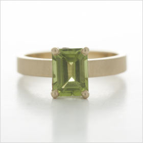 August birthstone - peridot