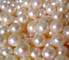 pearls - gemstones with health benefits