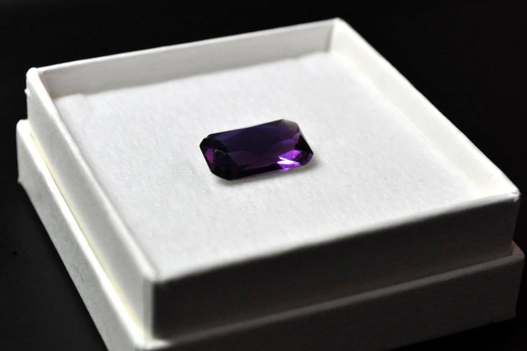 Sapphire (artificial)