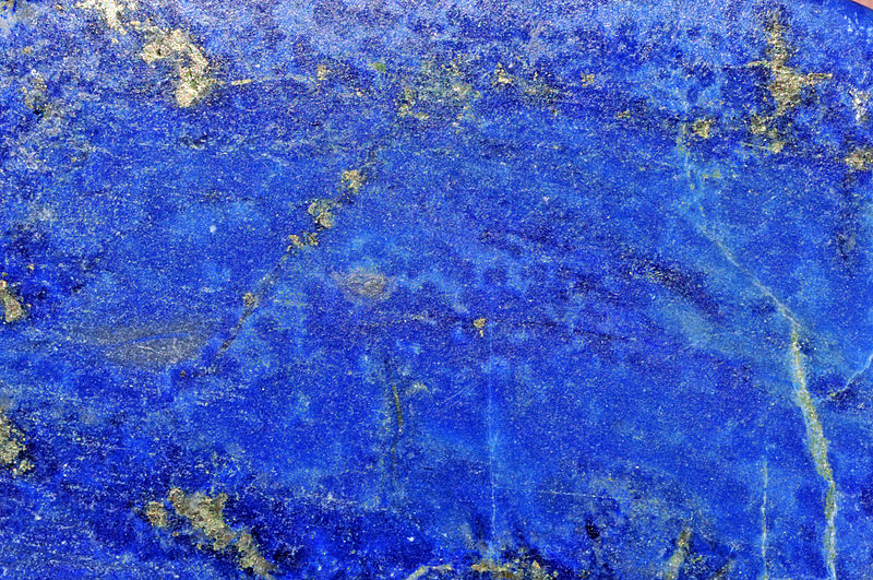 “Lapis Lazuli with Calcite and Pyrite” by Parent Géry is licensed under CC By-SA 3.0