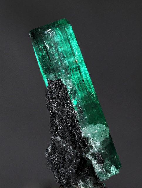 “Beryl var. Emerald” by Géry Parent is licensed under CC By-ND 2.0