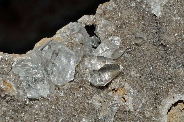 “Herkimer diamonds” are actually clear, double-terminated quartz crystals found in Herkimer County, New York. “Crystals of quartz var. Herkimer,” Middleville, Town of Newport, Herkimer Co., New York, USA, by Géry Parent is licensed under CC By-ND 2.0