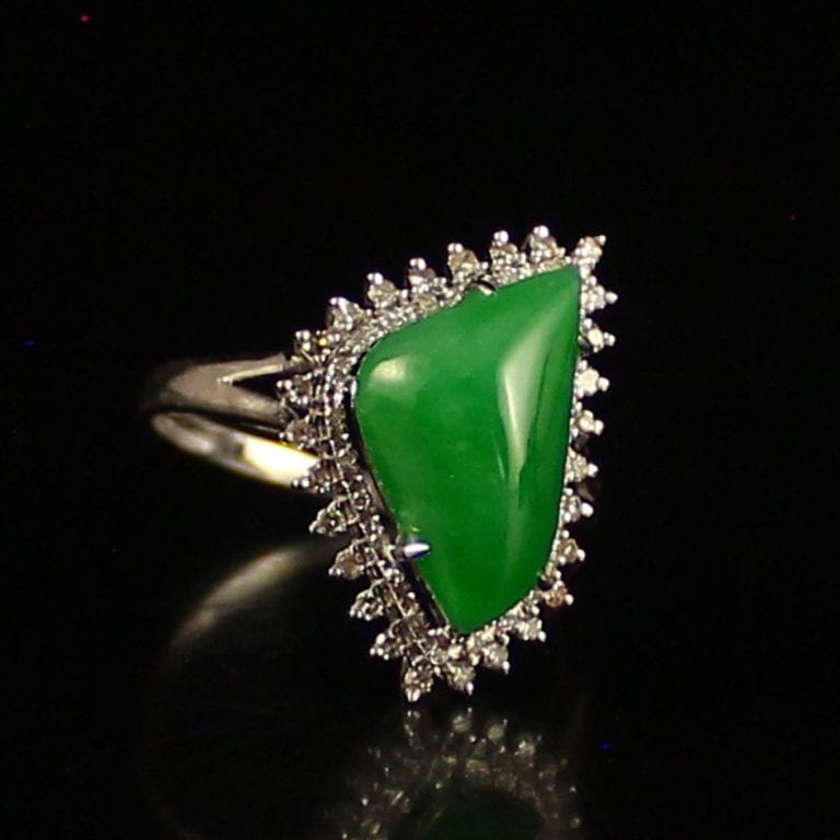 Jadeite Value, Price, and Jewelry Information - International Gem Society