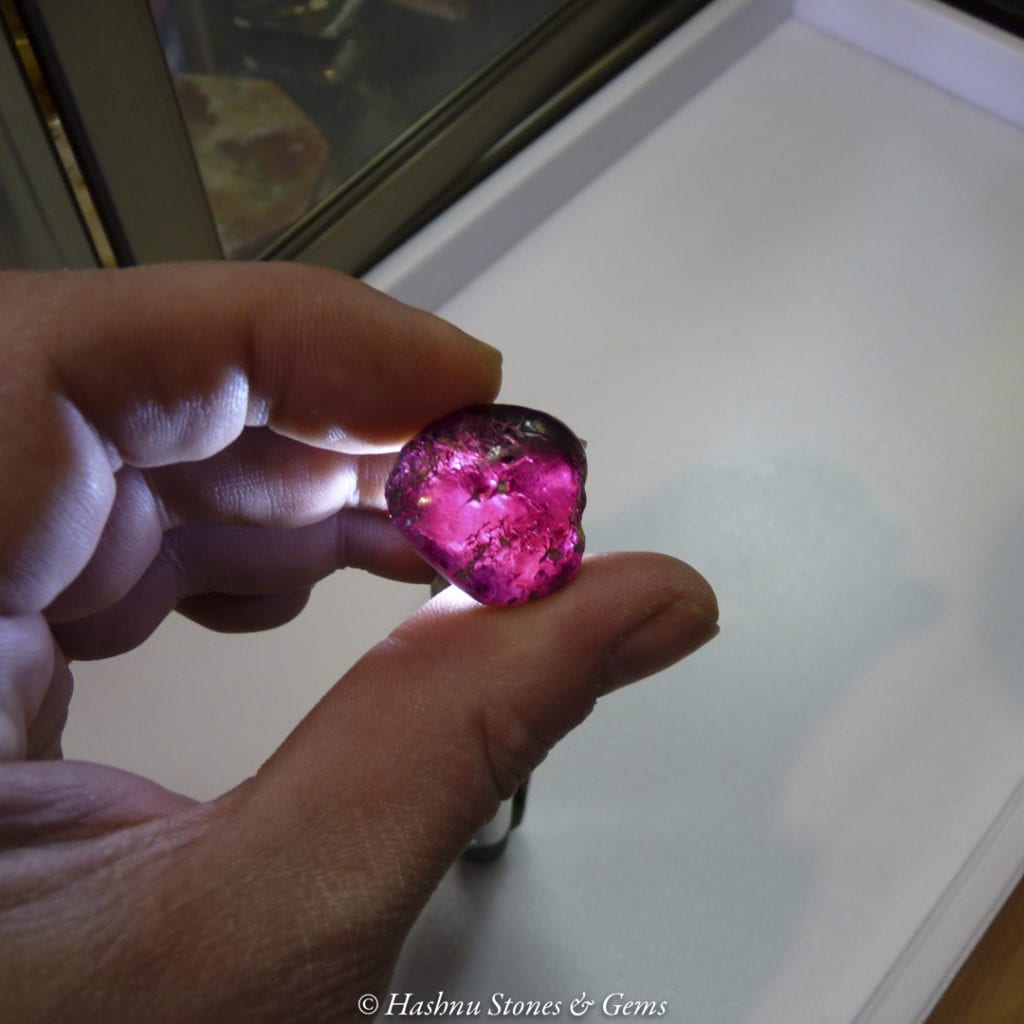 story gemstone - rhodolite garnet