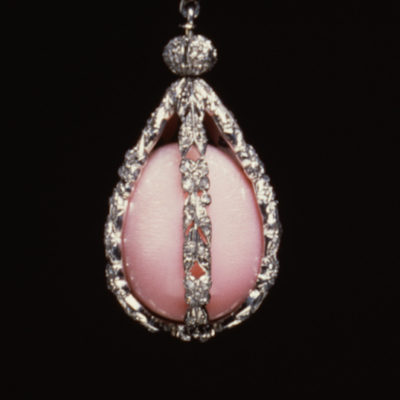 Tiffany and Company conch pearl pendant