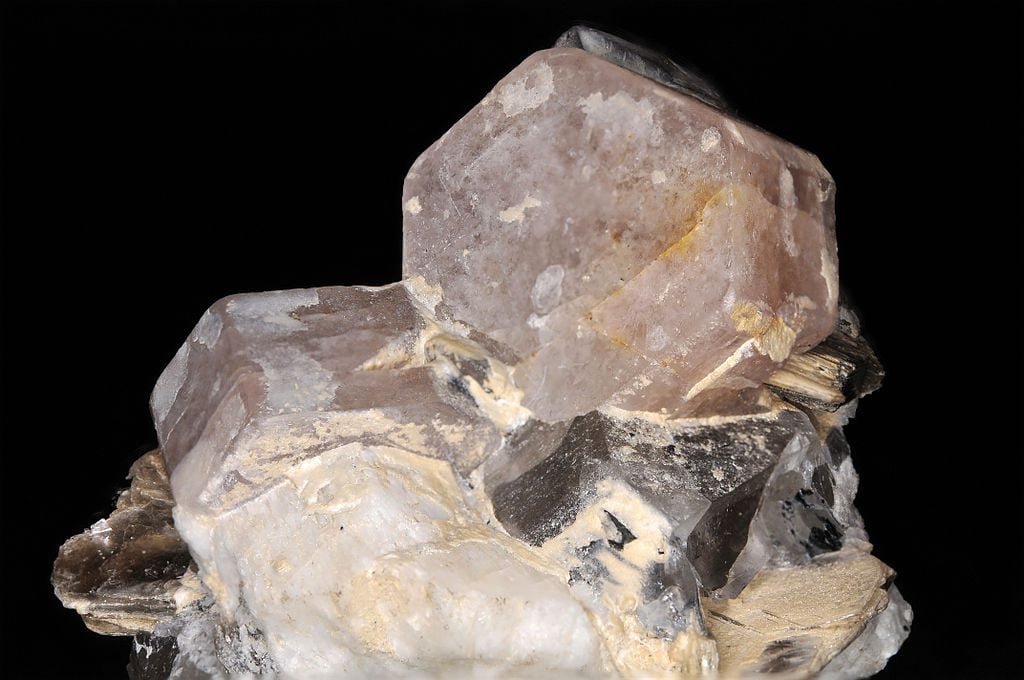 fluorescent minerals under normal light - gemstone luminescence