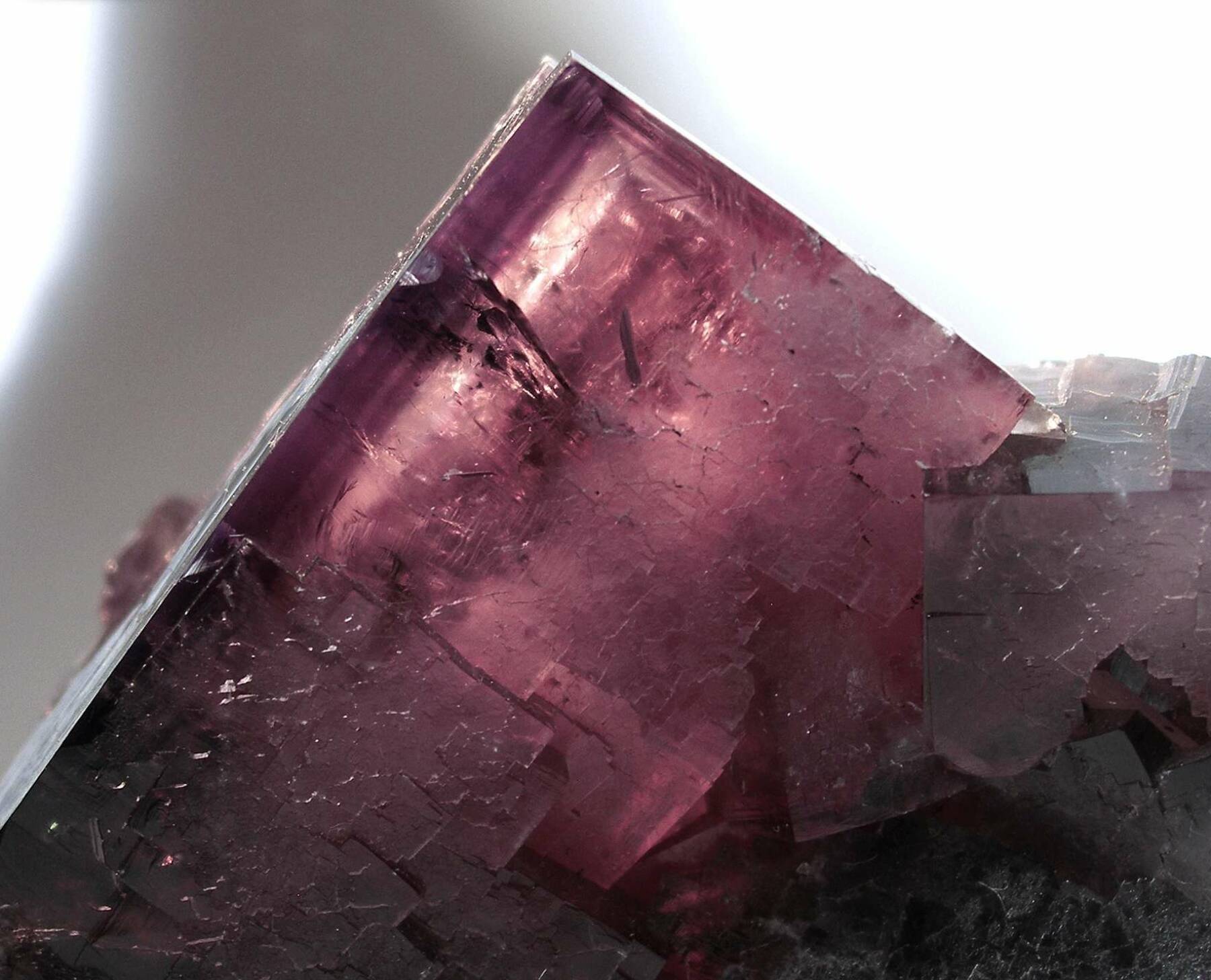 What Is Gemstone Luminescence? International Gem Society