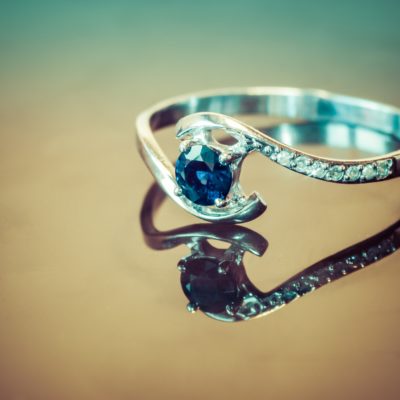 الياقوت الأزرق المخضر