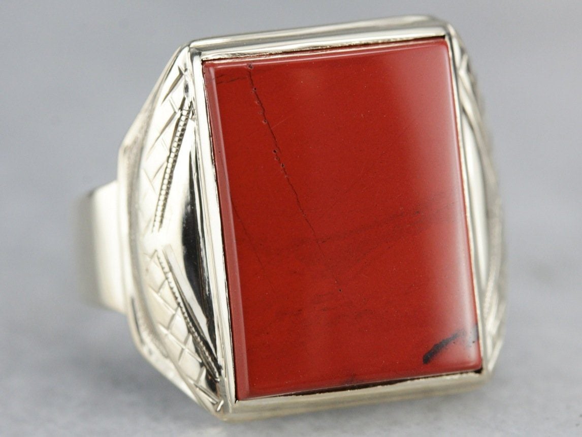 Red Gemstones Used In Jewelry [List With Pictures]