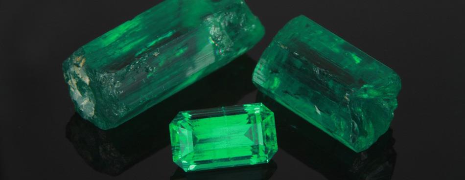 rough and cut emerald